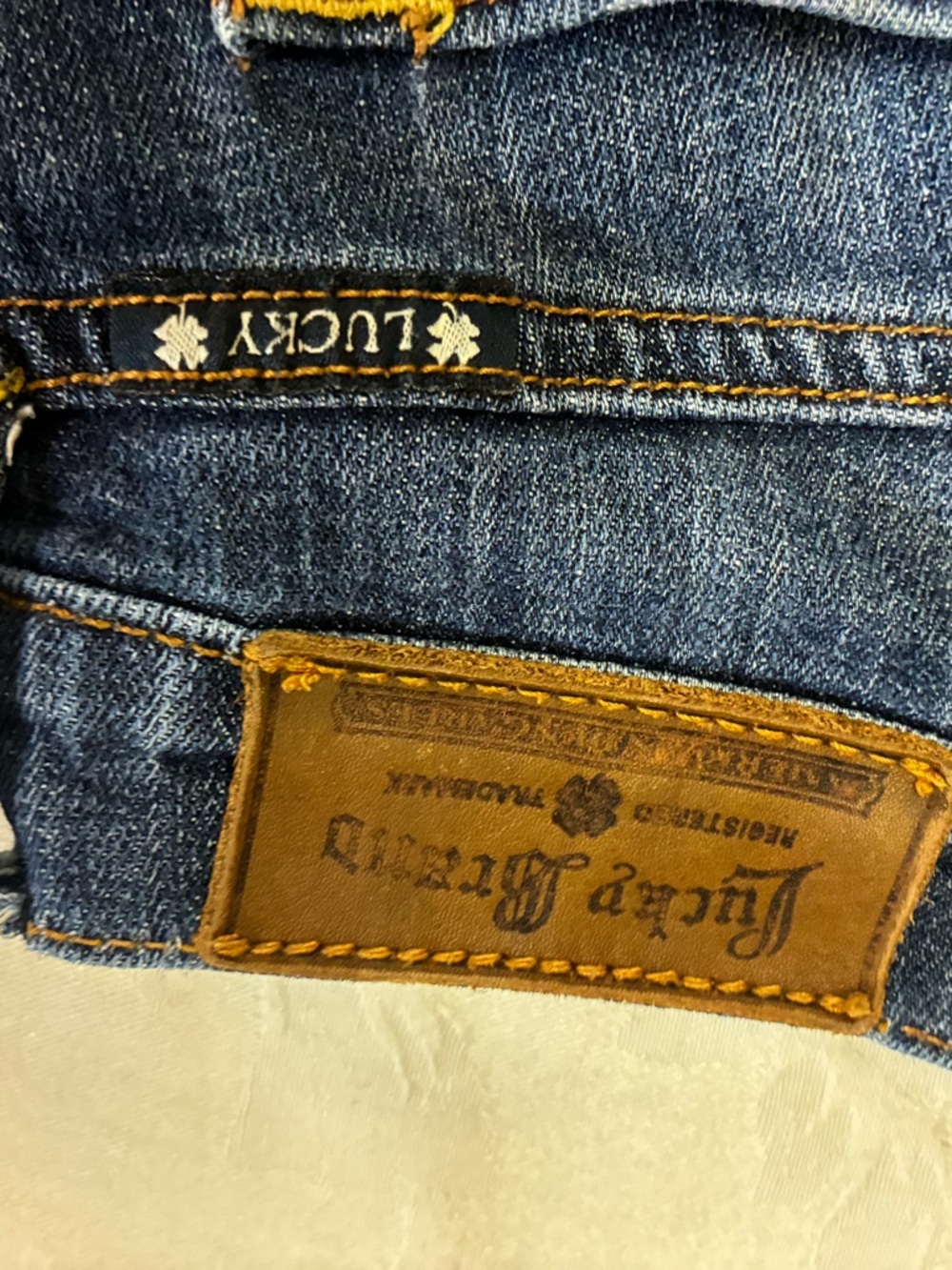 Women’s Lucky Brand Distressed Leopard Hand-Sewn Patched Blue Jeans, Size 6/28 - Picture 9 of 13